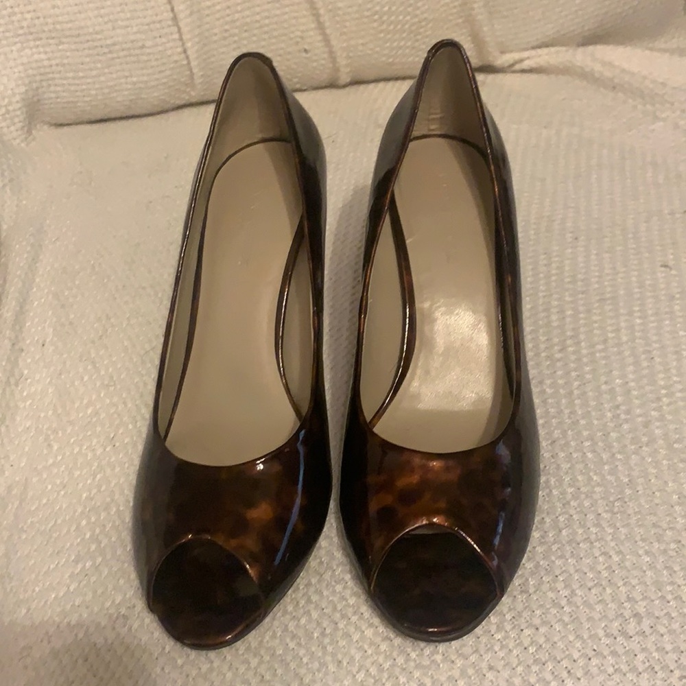 Peep toe heels